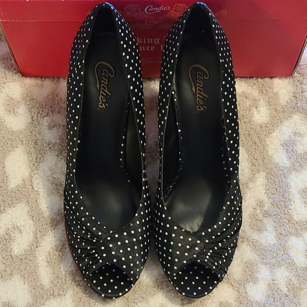 Candie's Peep Toe Pumps